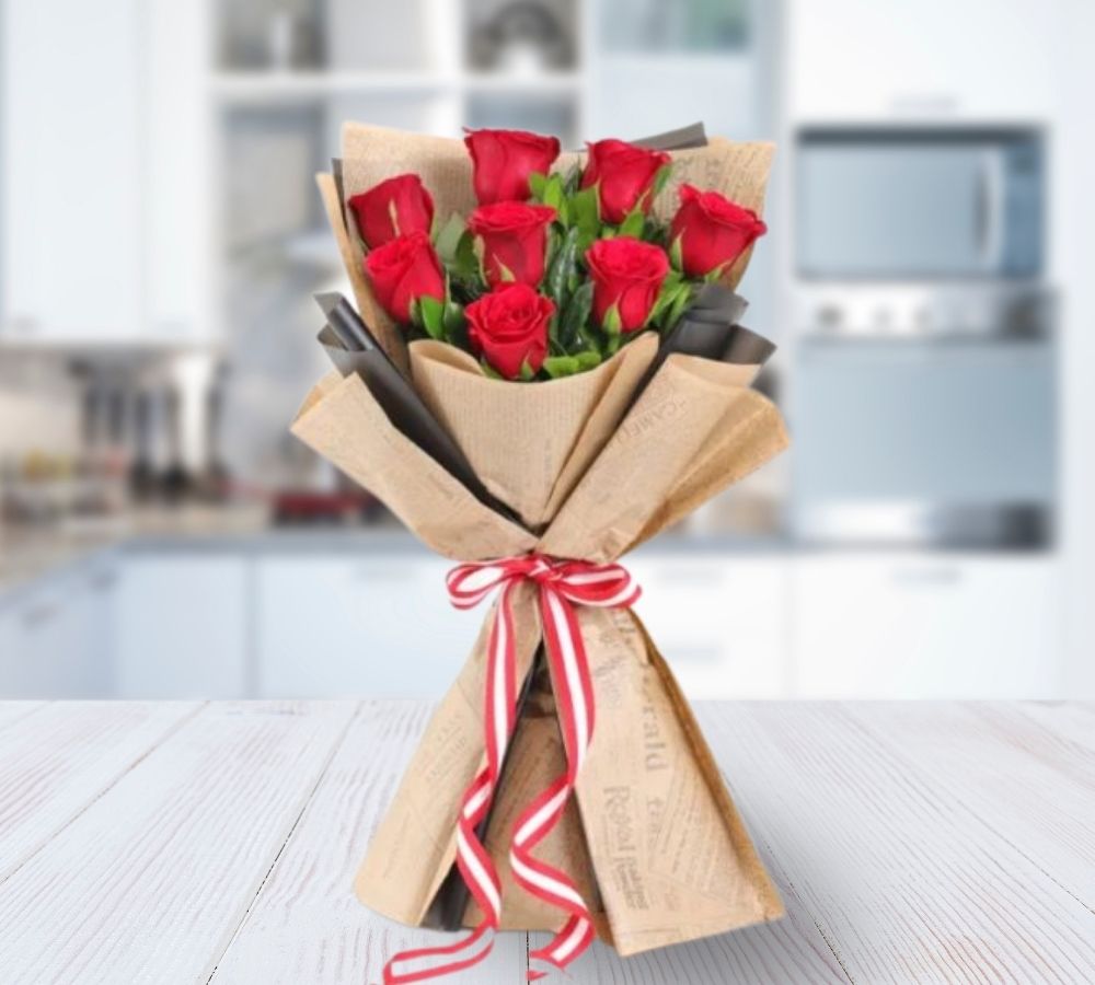  Chocolate almond cake with red rose bouquet